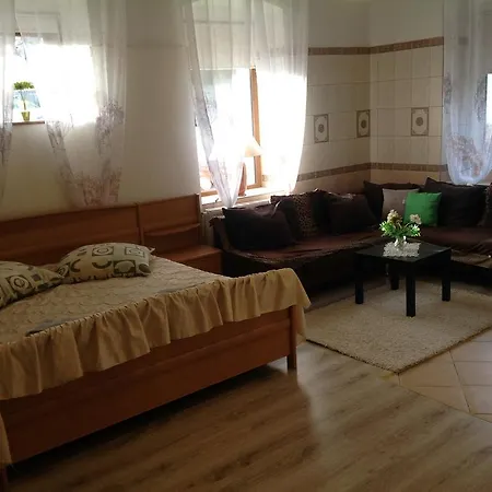 Pokoje Goscinne U Kuby * Jelení Hora