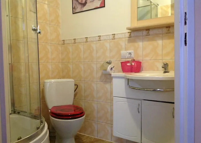 Pokoje Goscinne U Kuby * Еленя-Гура